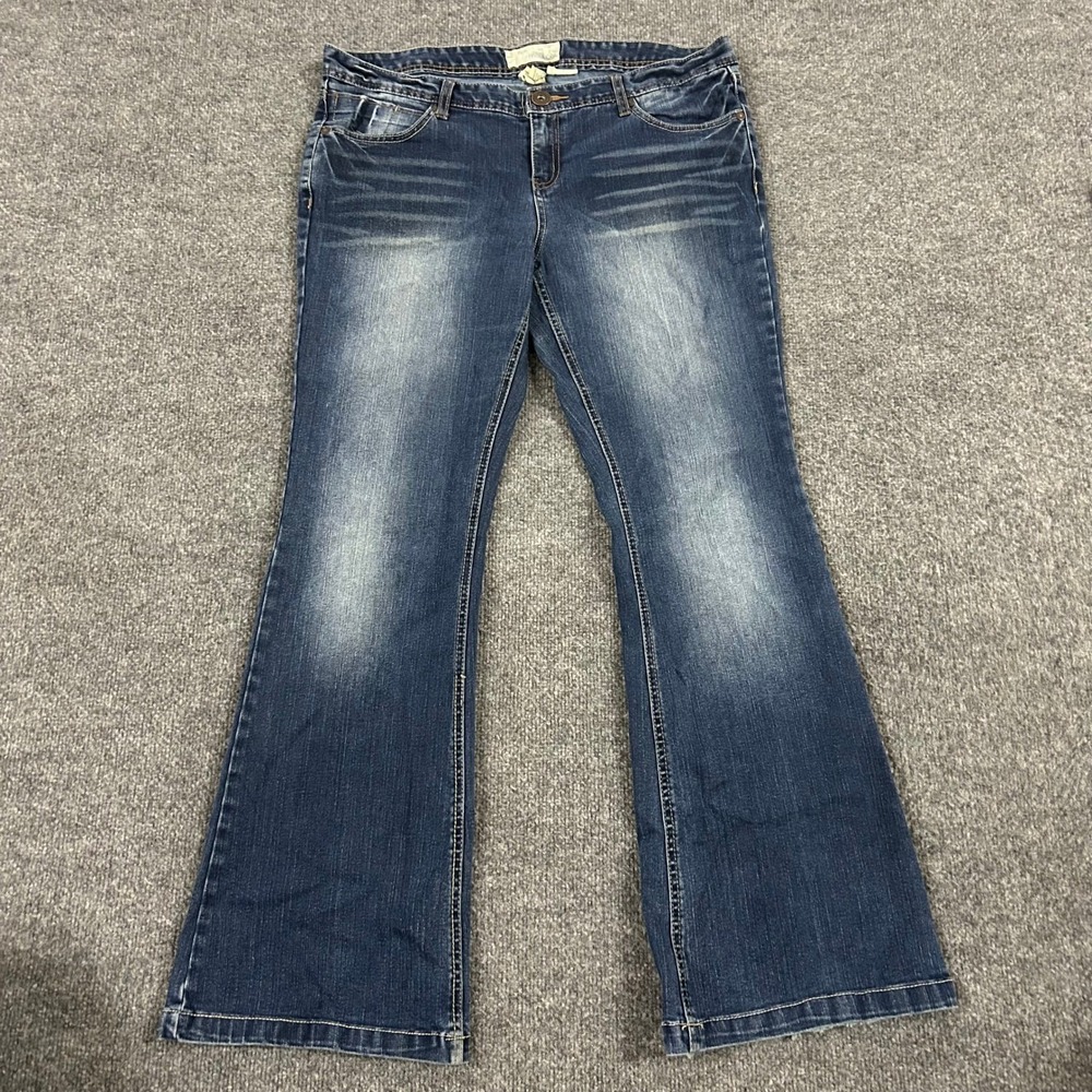 Maurices Jeans Womens Size 13/14 Blue Flare Leg Dark Wash Whiskered Denim 84076